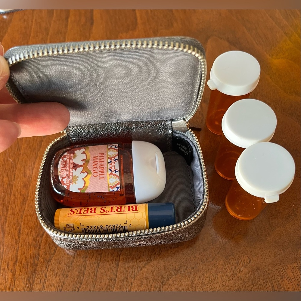 Coach Metallic Silver pouch, great for pill bottles, chapstick/hand sanitizer! - Picture 7 of 7